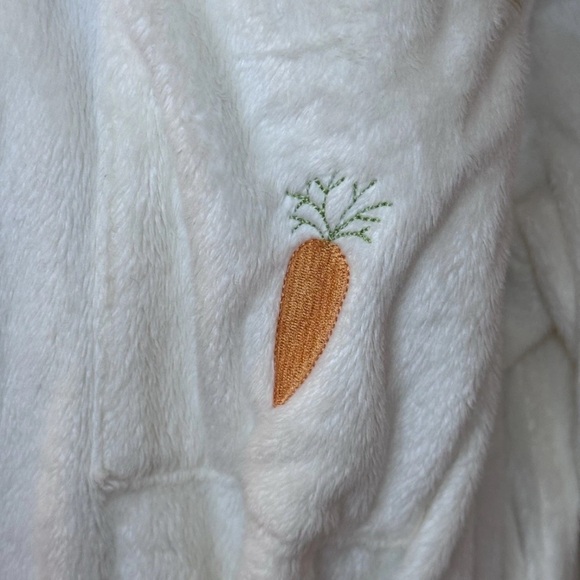 Bunnies By The Bay Robe Sz M CUDDLE ME PLUSH Womens Super Soft White Satin Trim - Picture 4 of 11